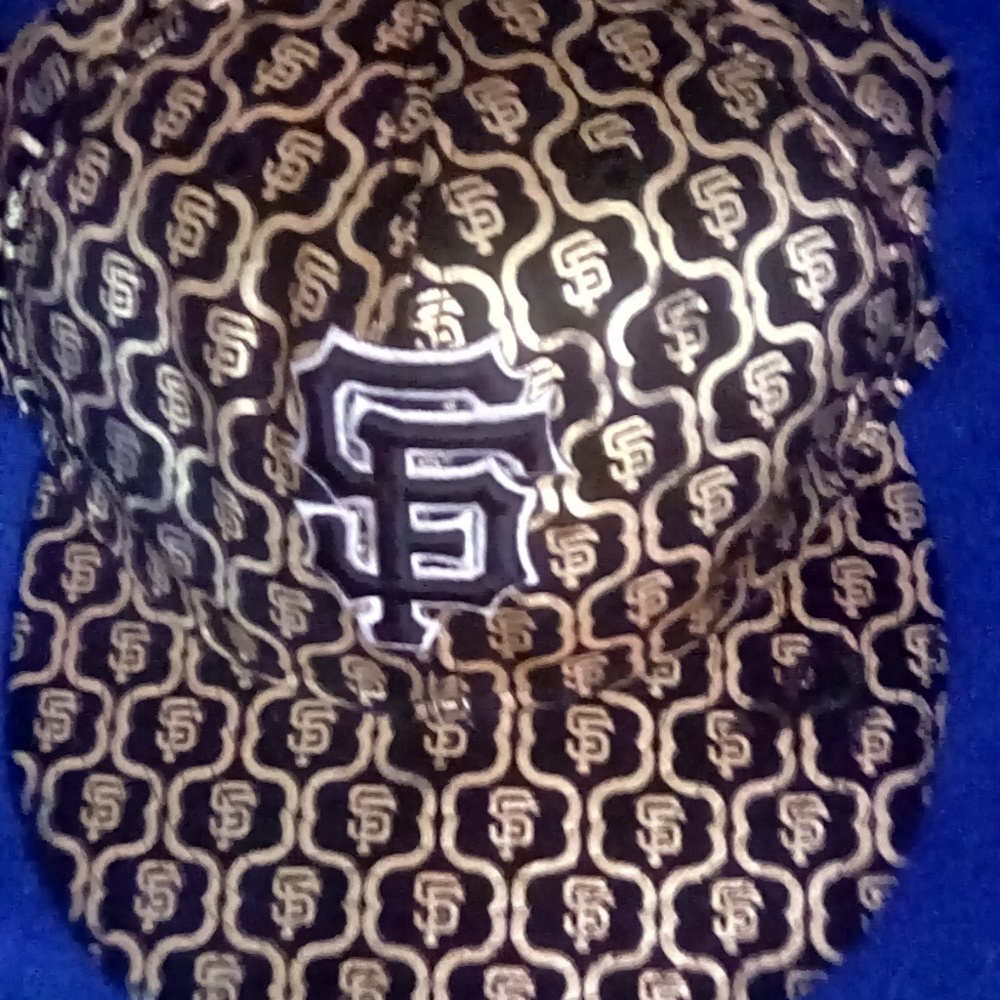 Genuine Merchandise MLB cap fitted